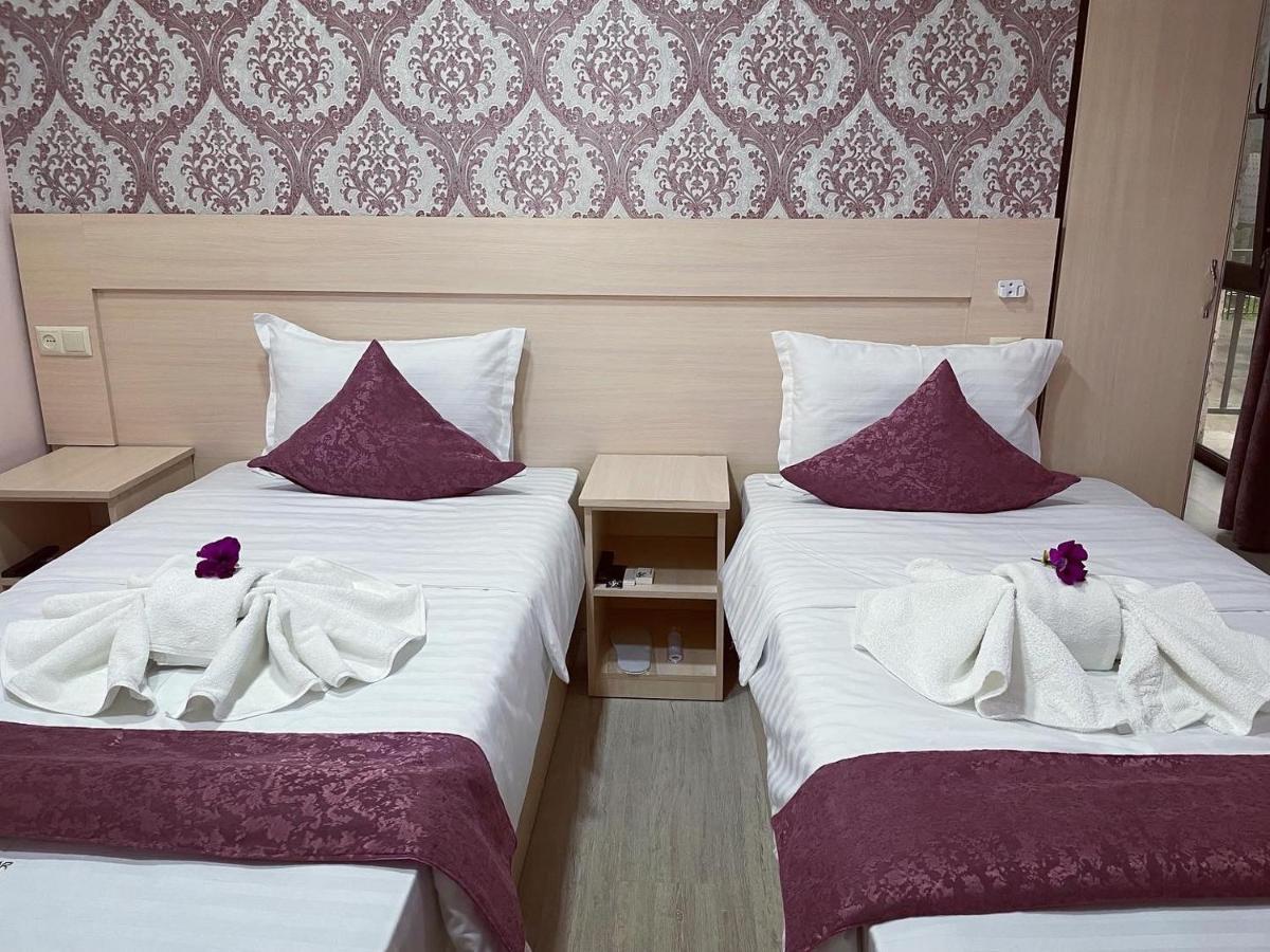 Kamar Hotel Ijevan Extérieur photo